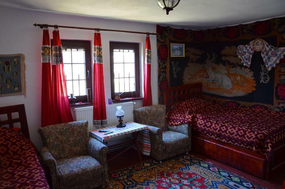 Cottage Poe Poienari Luaran gambar